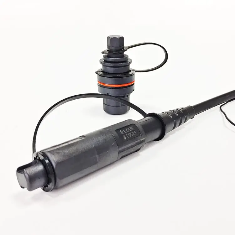 Адаптер SC с защитным корпусом, совместимый с Opti-Tap